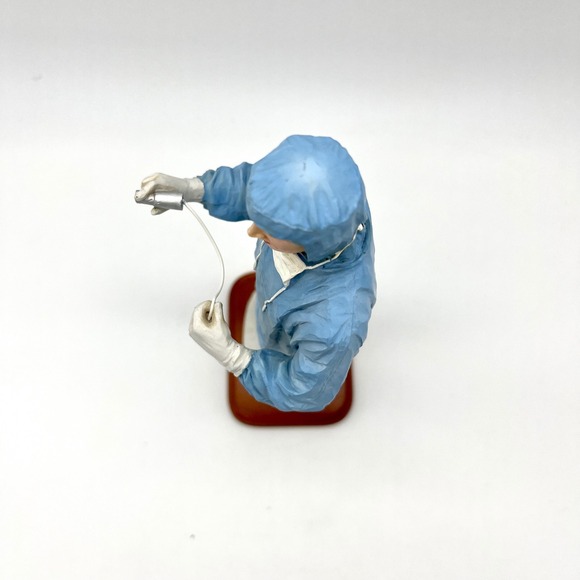 Masters of Miracles Gifted Hands Doctor Figurine Statue Limited Edition‎ - Picture 9 of 10